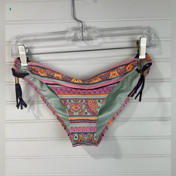 Victoria’s Secret tankini bikini paisley pink, purple, mint swimsuit set. Size M - Picture 8 of 16
